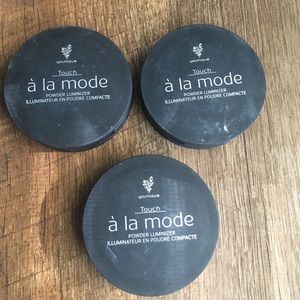 Younique Powder Luminizer